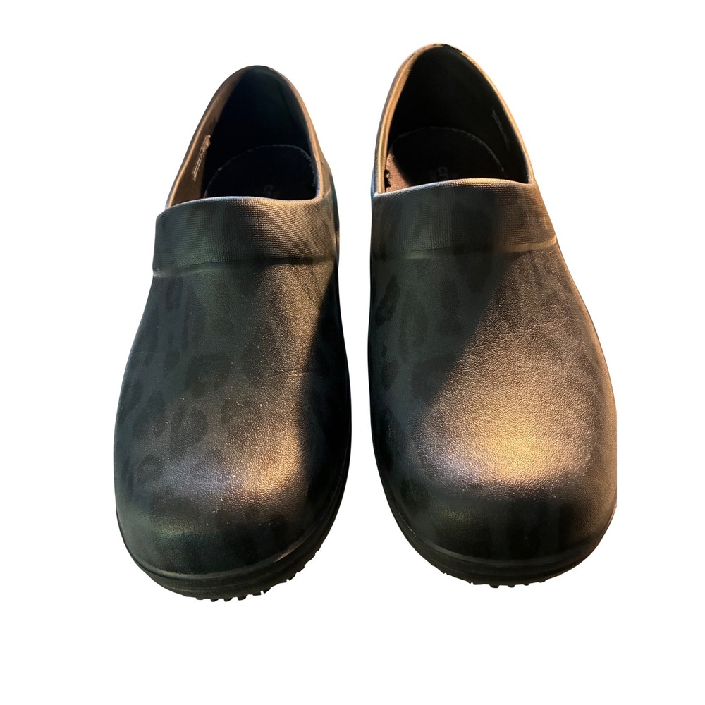 Crocs Neria Pro II Clogs Womens 8 Black Leopard Excellent Slip Resistant Work